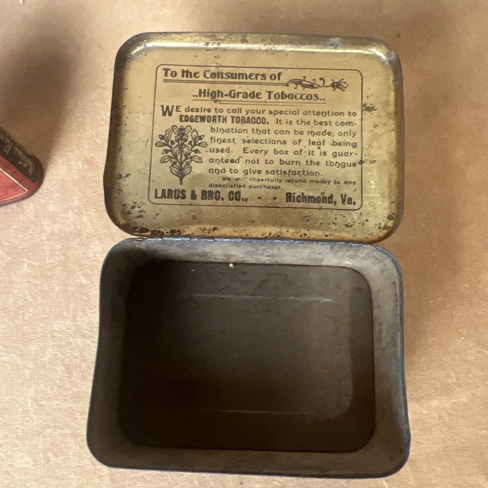 VINTAGE BLUE TIN Edgeworth Extra High Grade Plug Slice Tim